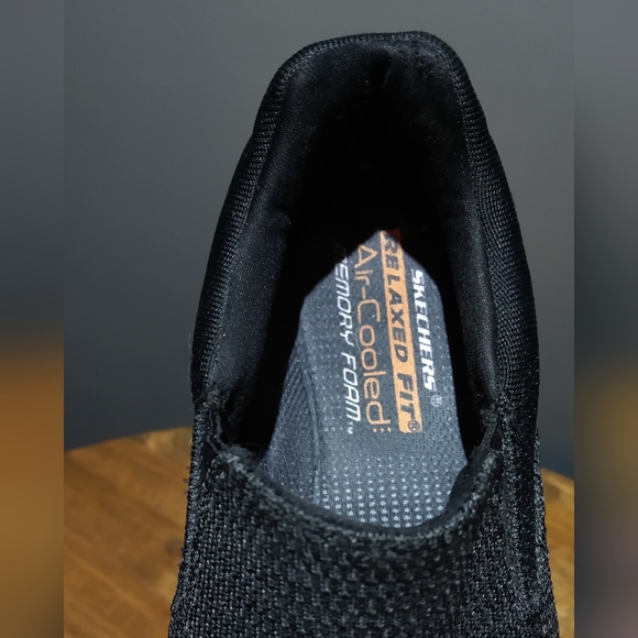 Skechers Relaxed Fit Memory Foam GOMEL Black Slip-On Mens Shoes Sz 11 Air Cooled - Picture 5 of 9